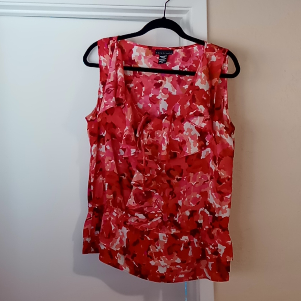 Large Apostrophe sleeveless blouse